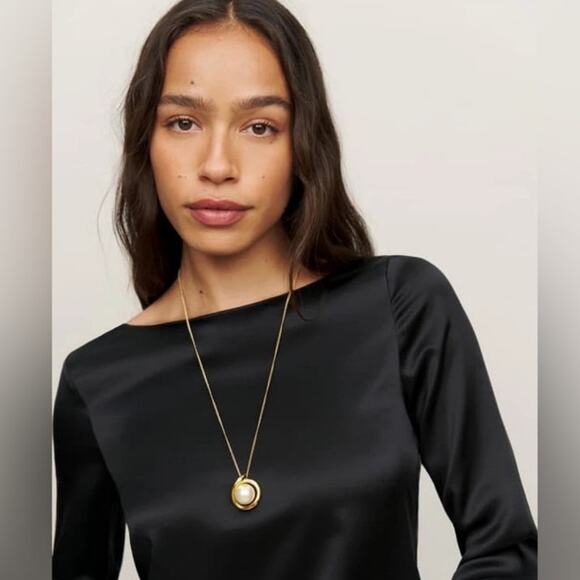 Reformation Wilde Silk Black Top Size Small - Picture 3 of 7